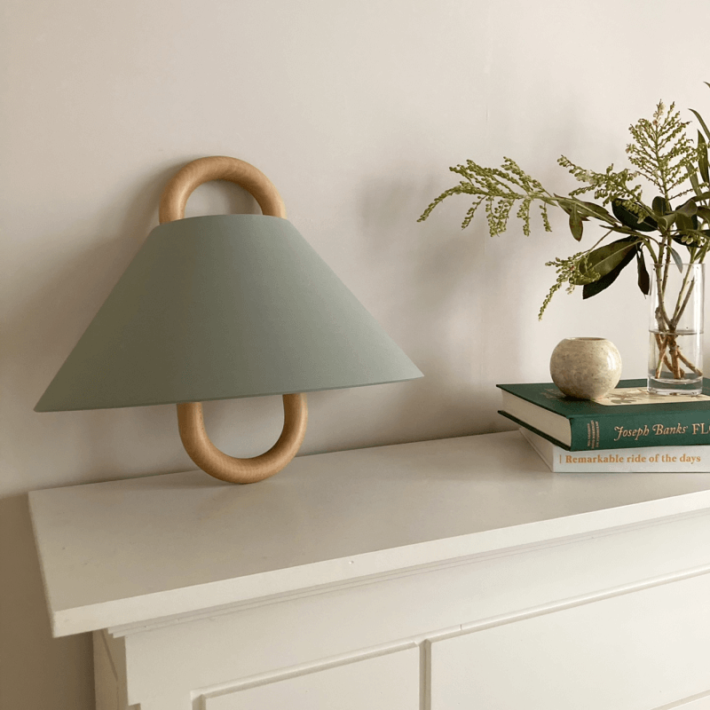Semi-Circle Wandlampe | Holz-Metall Designleuchte im Minimalstil