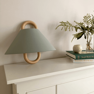 Semi-Circle Wandlampe | Holz-Metall Designleuchte im Minimalstil