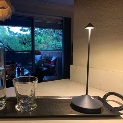 ClarityGlow | Schwedische Design-Lampe