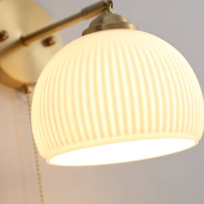 Glaskugel Wandlampe Milchweiß & Messing | Skandinavisches Lichtdesign