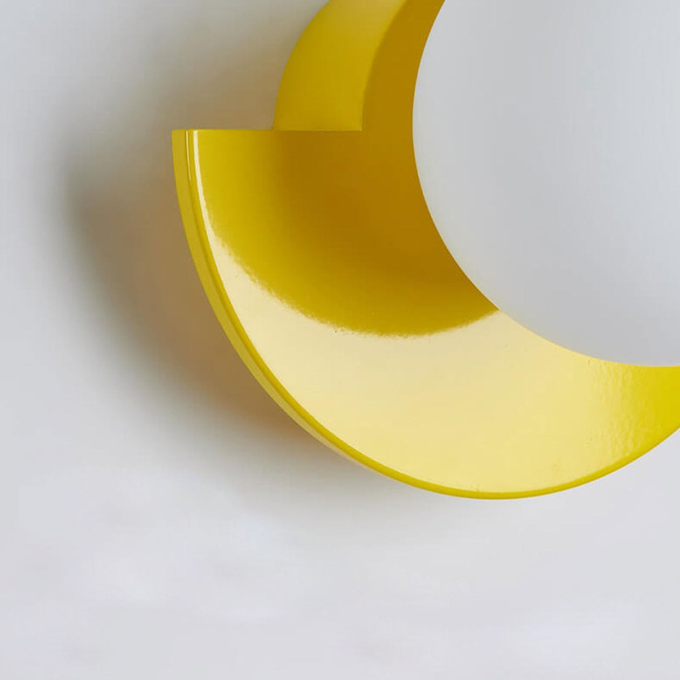 Aurora Halbkreis Wandleuchte | Farbige Glas Eleganz