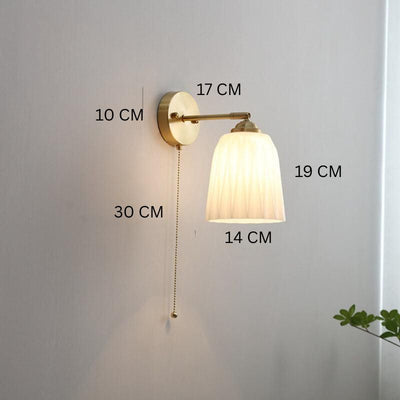 Glaskugel Wandlampe Milchweiß & Messing | Skandinavisches Lichtdesign