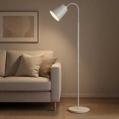 Skandinavische Stehlampe | Minimalistisches Licht mit Holz & Metall