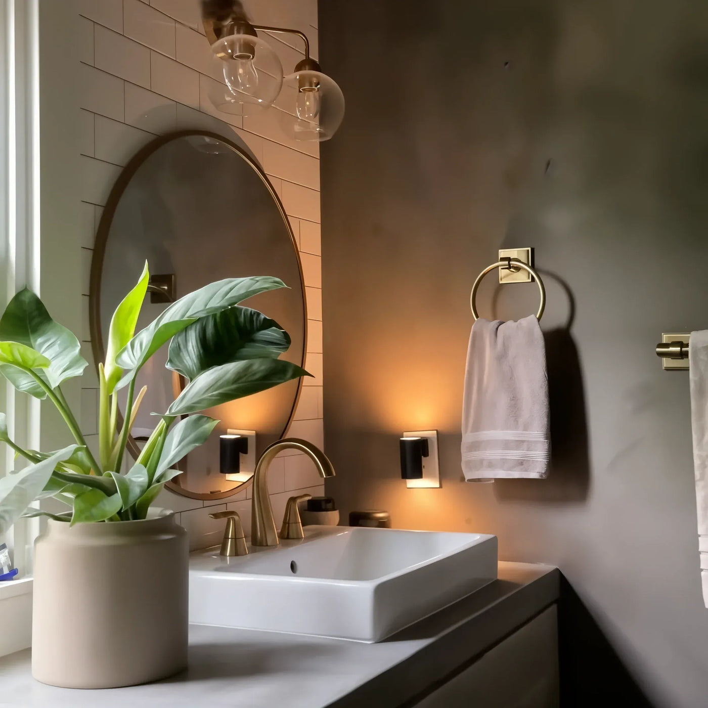 NightLuxe | Bauhaus Design Nacht Lampe